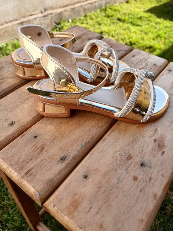 Sandália Dourada