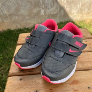 Tênis Infantil Cinza e Rosa